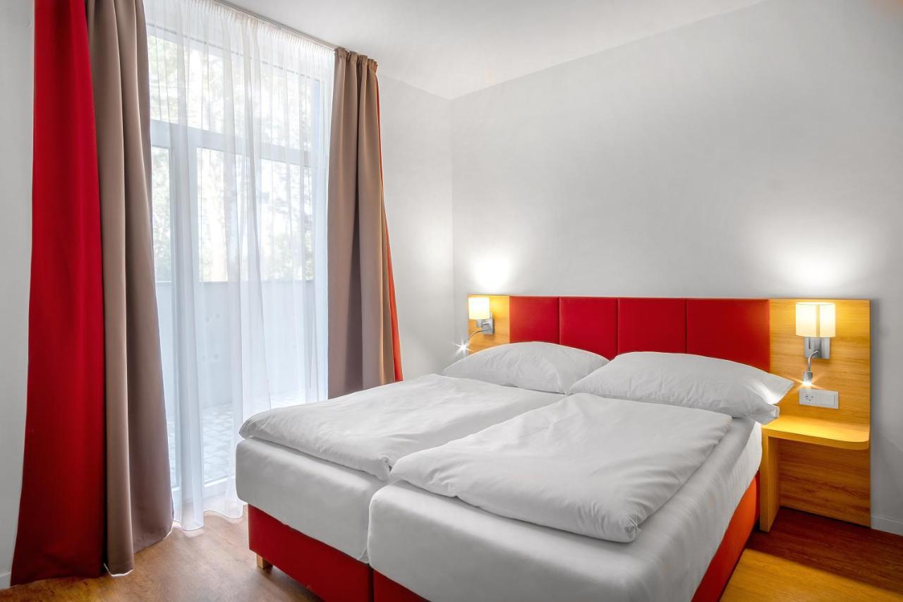 Szent Bernadett Csaladi Apartmanhaz Siofok Exterior photo
