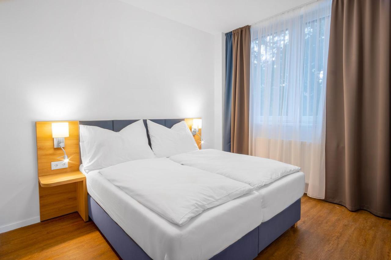 Szent Bernadett Csaladi Apartmanhaz Siofok Exterior photo